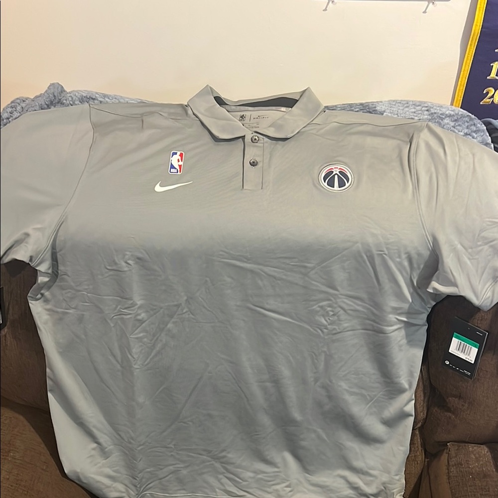 Washington Wizards Official NBA Team Gear Coaches Gray Nike Polo Shirt.